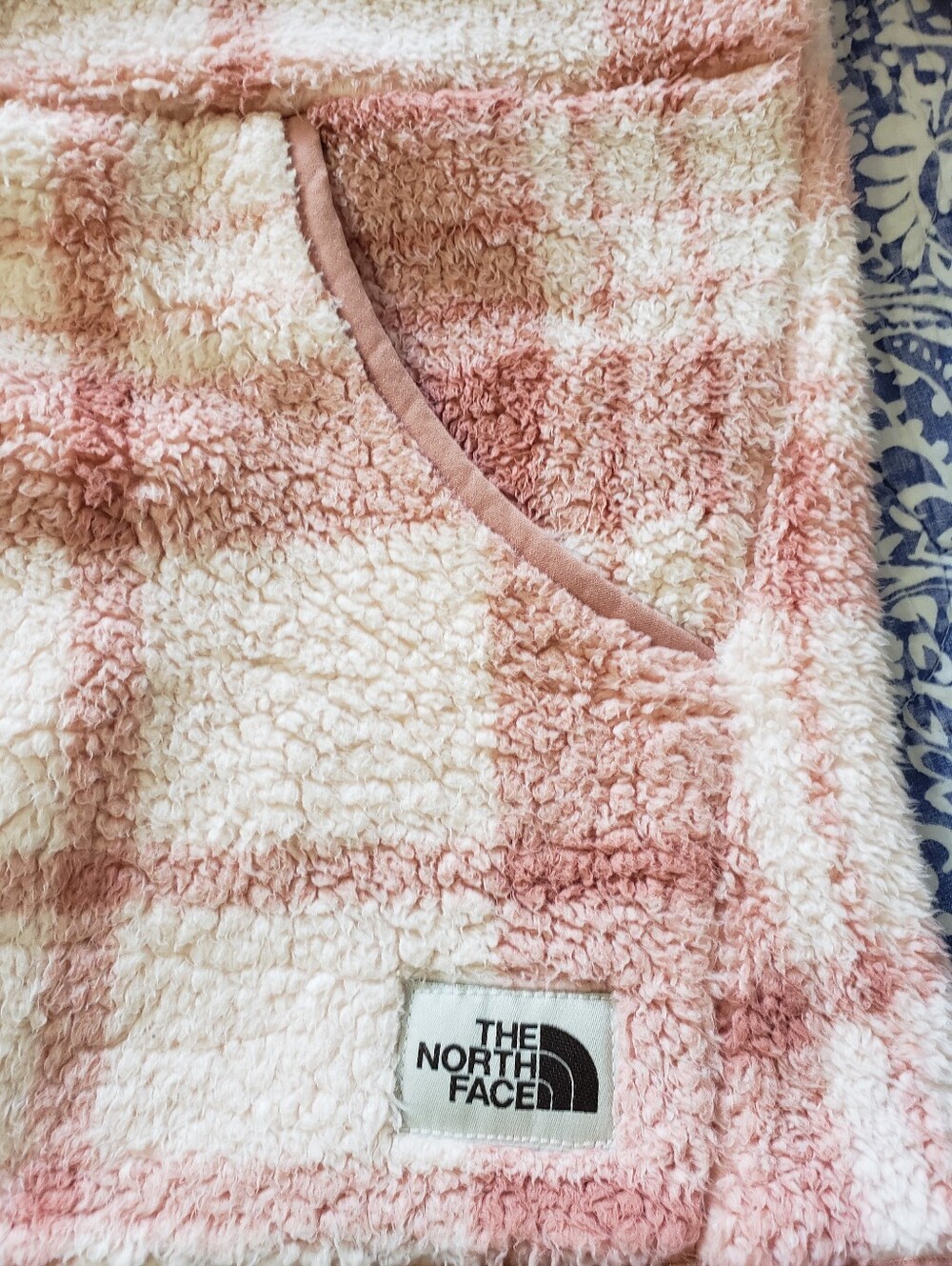 North Face Kids Pink Plaid Sherpa Jacket - Cozy Full-Zip XL - Picture 3 of 11